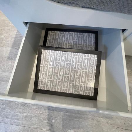 Modern Stylish Studio Flat Near Leigh On Sea. Hadleigh  المظهر الخارجي الصورة