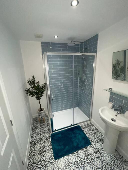 Modern Stylish Studio Flat Near Leigh On Sea. Hadleigh  المظهر الخارجي الصورة