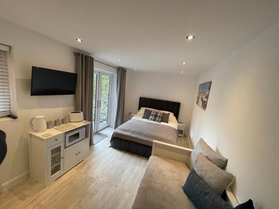 Modern Stylish Studio Flat Near Leigh On Sea. Hadleigh  المظهر الخارجي الصورة