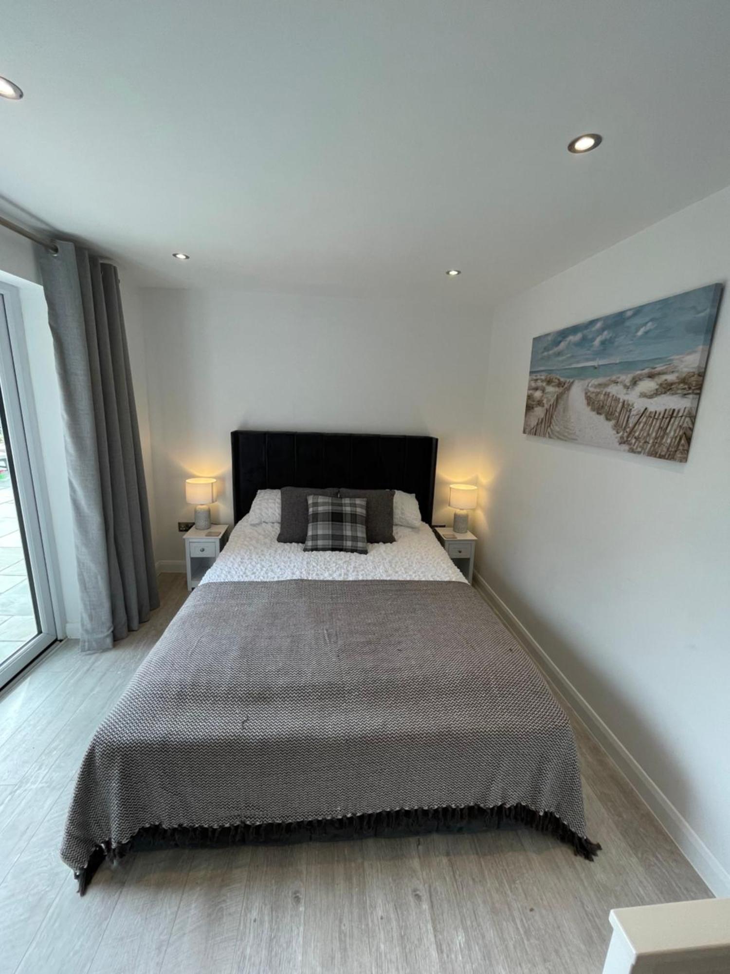 Modern Stylish Studio Flat Near Leigh On Sea. Hadleigh  المظهر الخارجي الصورة